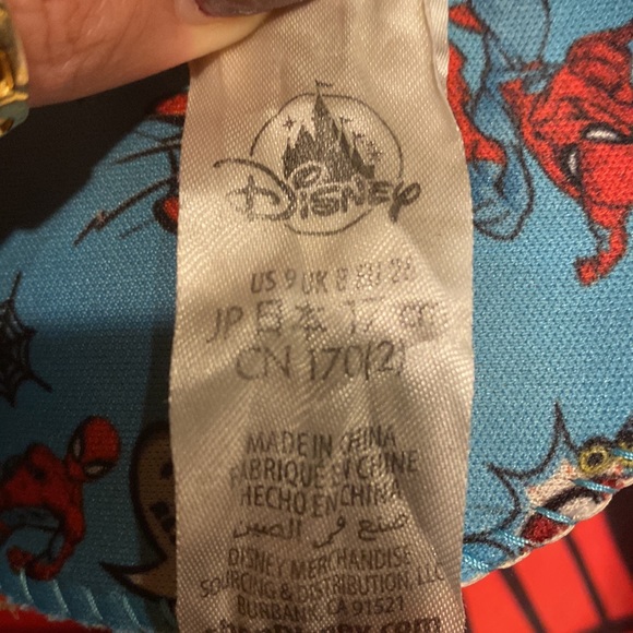 Disney Spider Man 4T Rash Gard and swim shorts and waterproof shoes - Picture 6 of 6